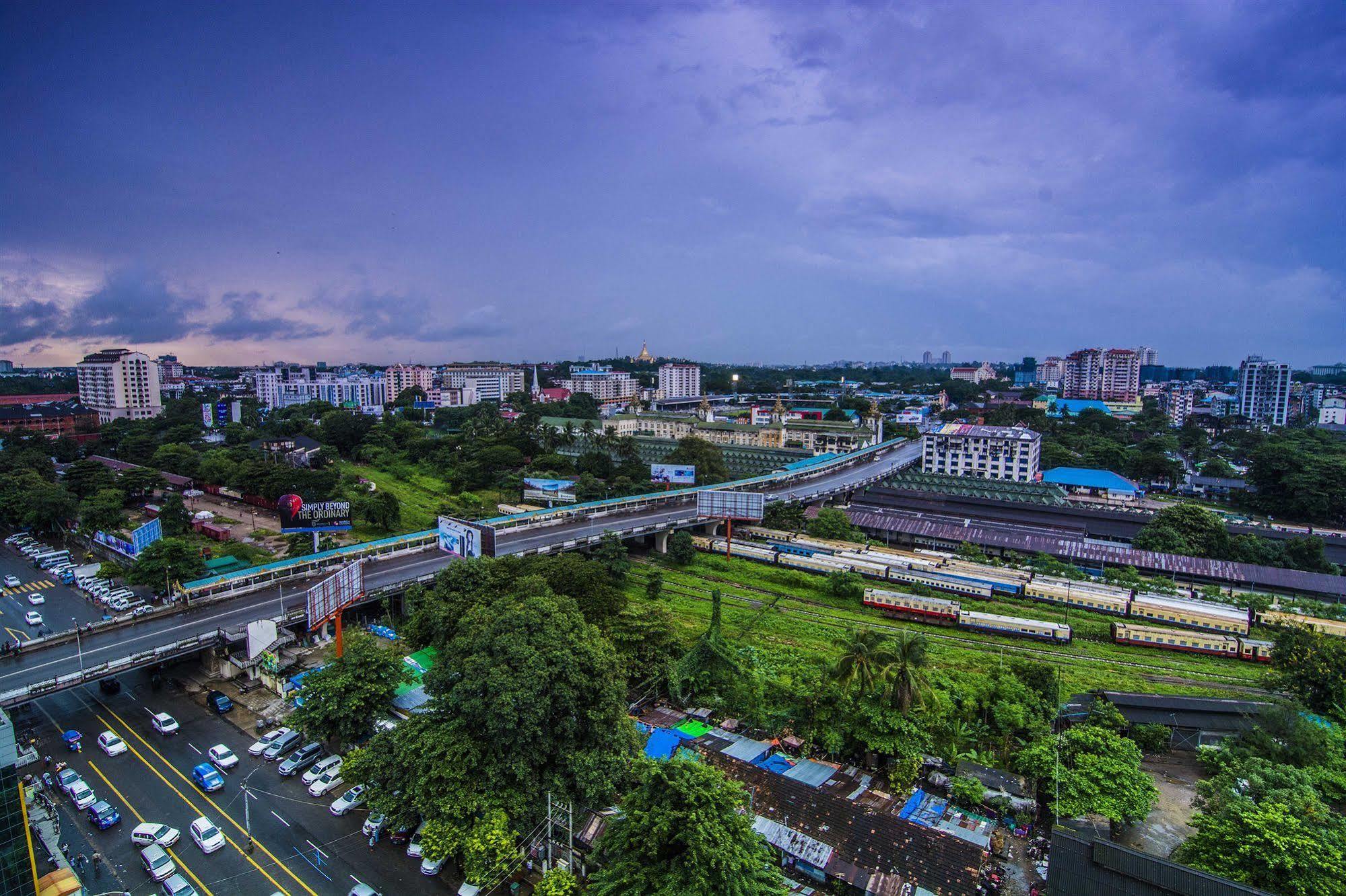โรงแรมเอเซียพลาซ่า ย่างกุ้ง ภายนอก รูปภาพ